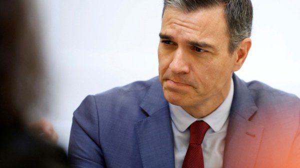 Spain’s Sanchez says he will ‘reflect’ on whether to remain prime minister, as court probes wife